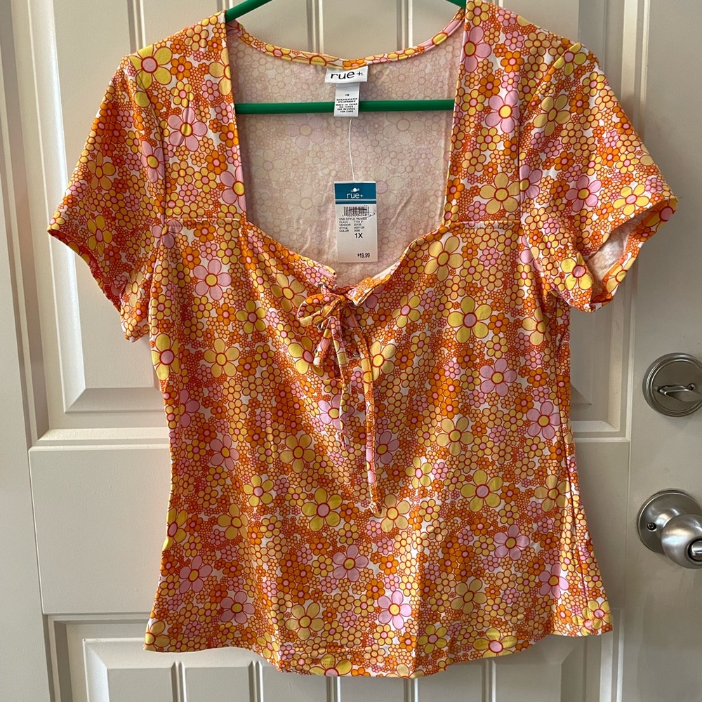 Rue21 Multicolor Floral Short Sleeve Top